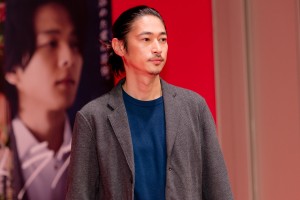 映画『ファーストラヴ』完成報告イベントに登場した窪塚洋介