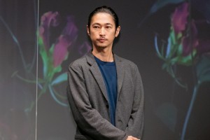 映画『ファーストラヴ』完成報告イベントに登場した窪塚洋介