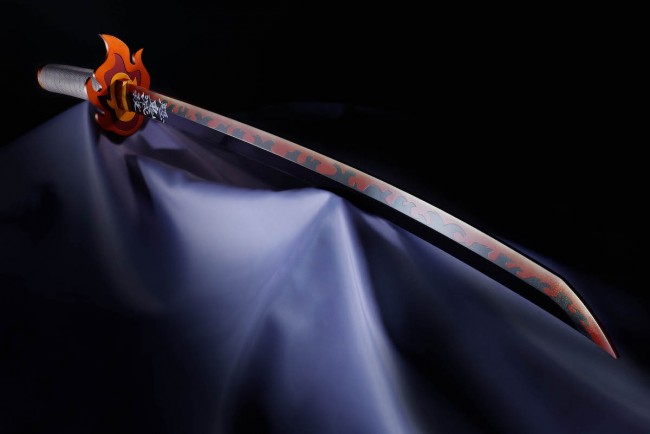 鬼滅の刃 煉獄杏寿郎の日輪刀を再現 約1 1サイズの大人向けアイテム発売へ 21年1月14日 アイテム クランクイン トレンド