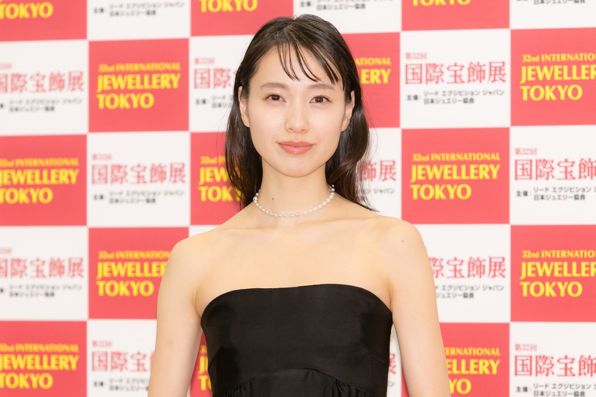 戸田恵梨香、ジュエリーベストドレッサー賞受賞　初ジュエリー秘話を告白