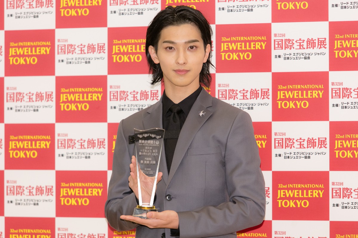 戸田恵梨香、ジュエリーベストドレッサー賞受賞　初ジュエリー秘話を告白
