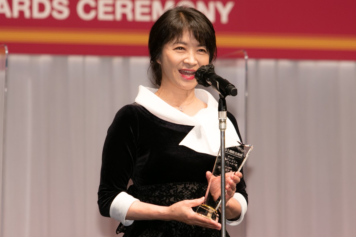 戸田恵梨香、ジュエリーベストドレッサー賞受賞　初ジュエリー秘話を告白
