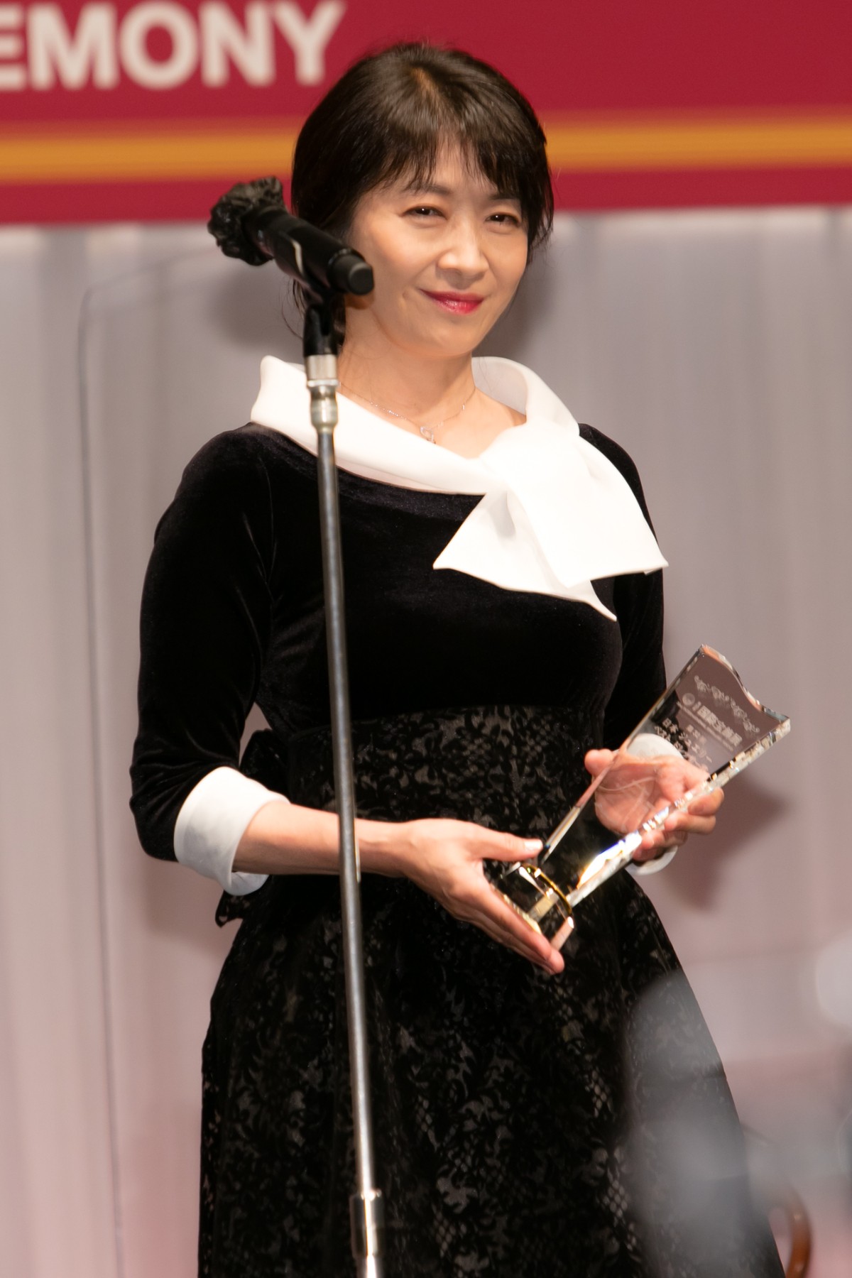 戸田恵梨香、ジュエリーベストドレッサー賞受賞　初ジュエリー秘話を告白
