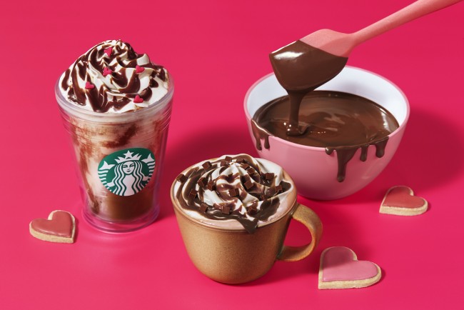 スタバ、1.20からバレンタイン! とろとろorザクザクの2つの食感のフラペが登場