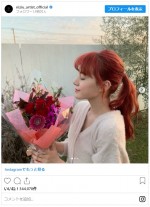 NiziU・ニナ、横顔が美しいショット　※「NiziU」インスタグラム