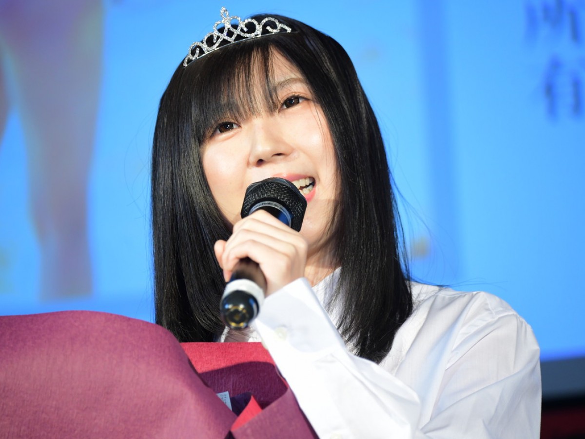 「ミスFLASH2021」グランプリ発表、笑顔と涙の授賞式　益田アンナの目標は中村アン