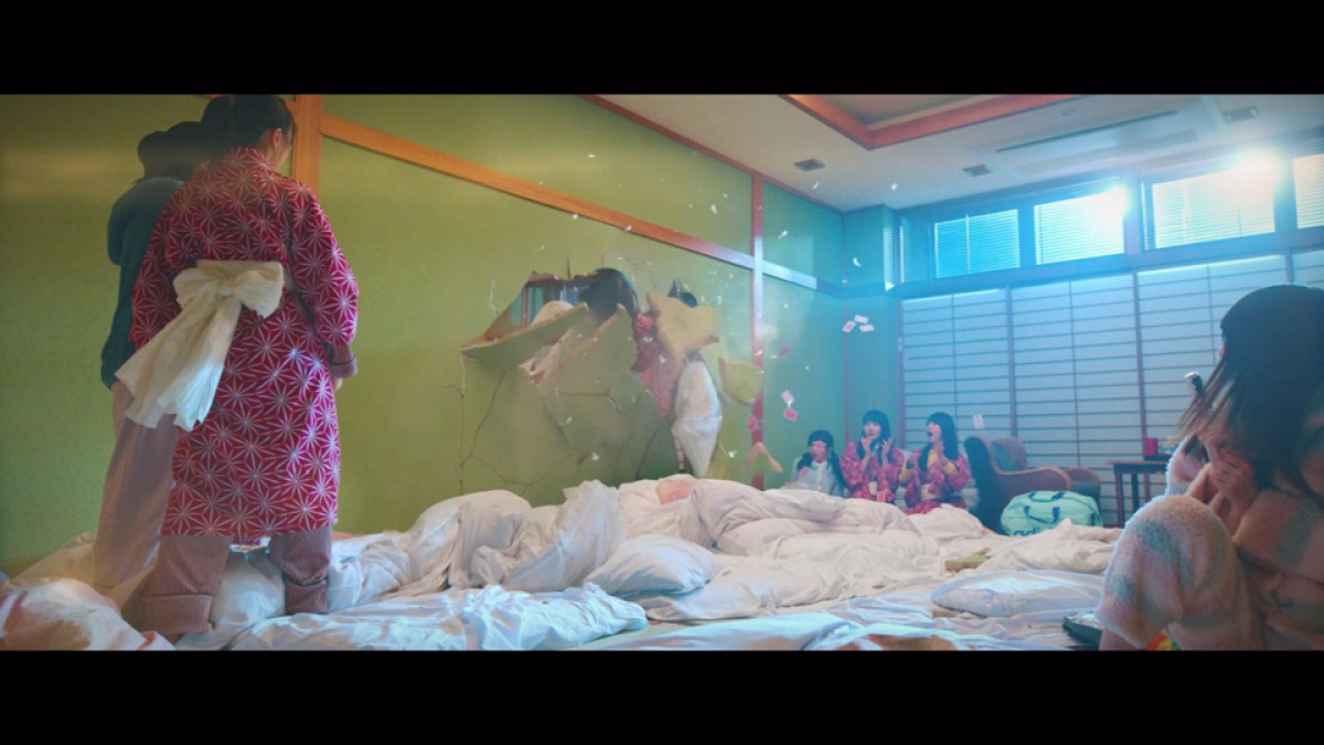 乃木坂46「口ほどにもないKISS」「Out of the blue」MV　2曲同時公開
