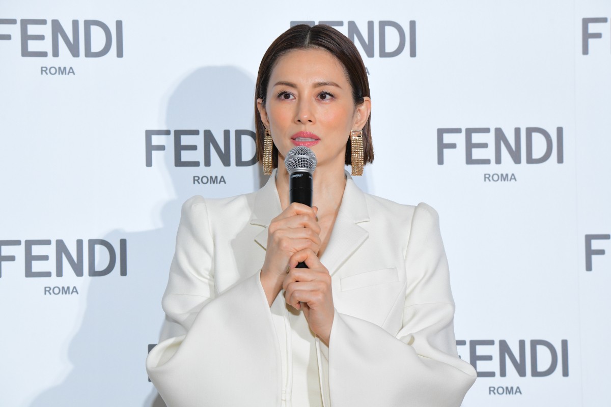 米倉涼子、FENDIジャパン”初”アンバサダー就任「とても名誉なこと」