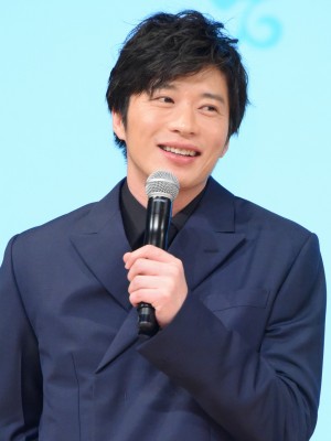 映画『哀愁しんでれら』完成報告会に登場した田中圭