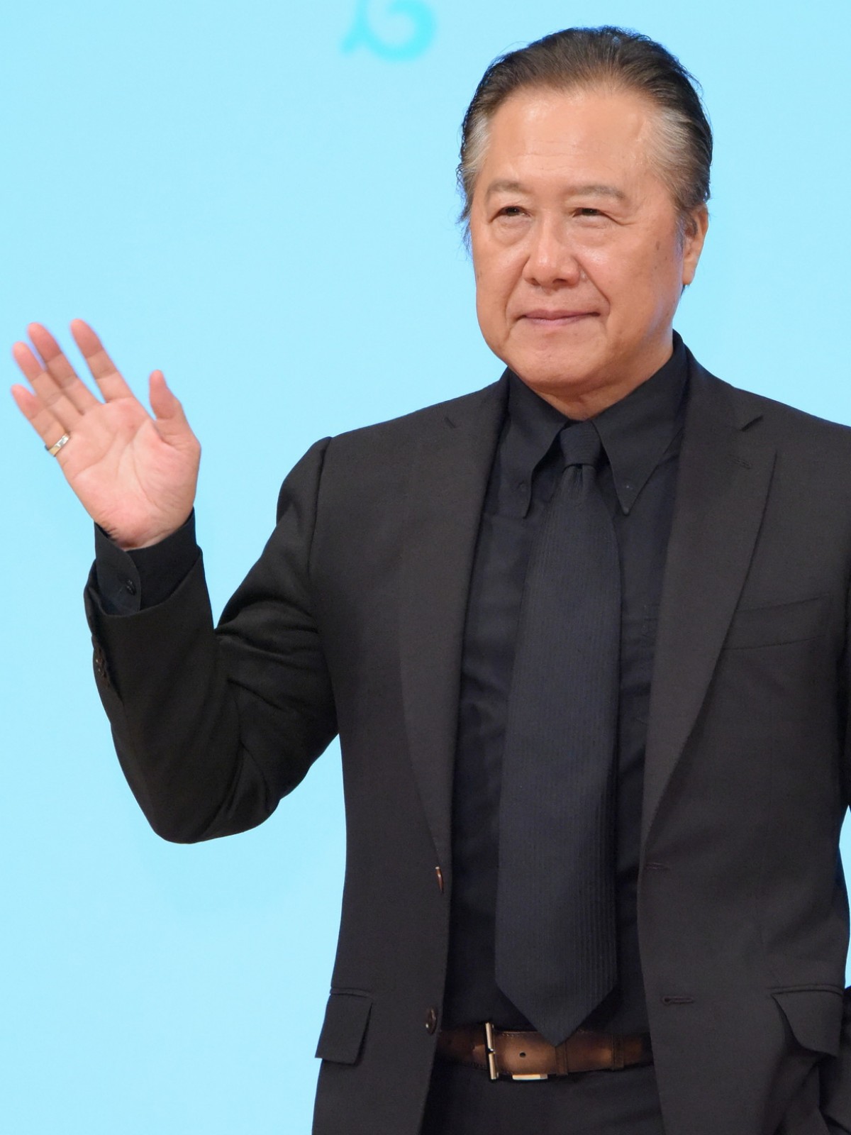 土屋太鳳、コメントをド忘れして赤面　田中圭もフォローできず
