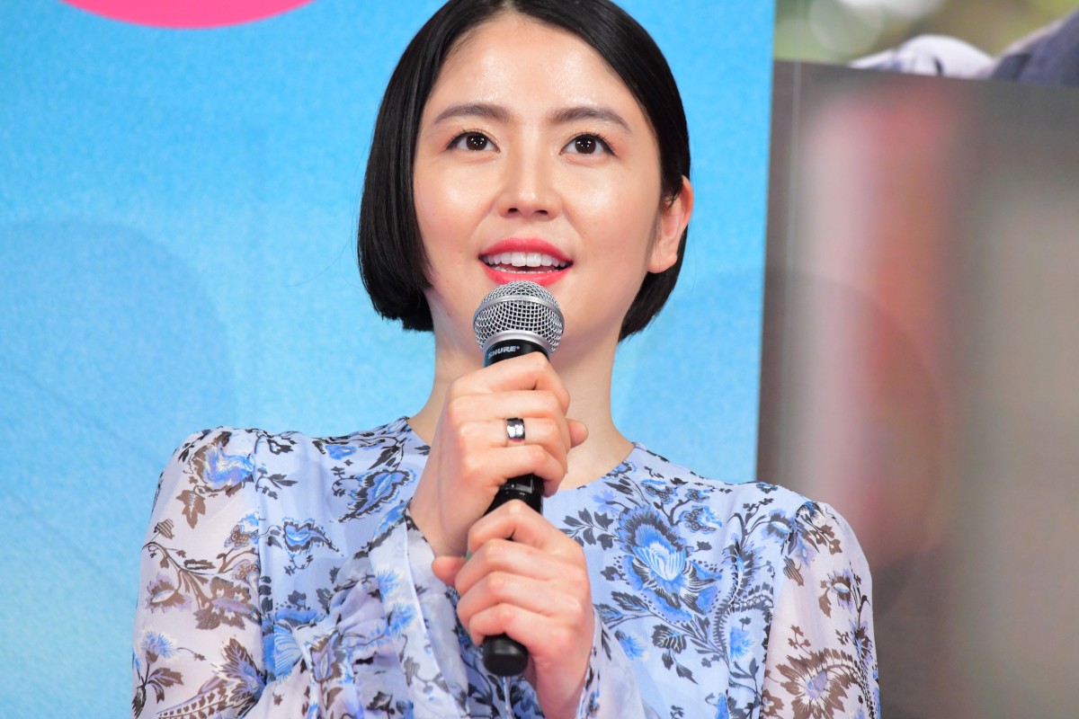 長澤まさみ、役所広司から「ものすごくきれいだった」と絶賛され笑顔