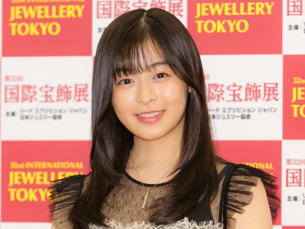 森七菜、真剣な表情　かれんなピッチングフォームに「綺麗でかっこいい」の声