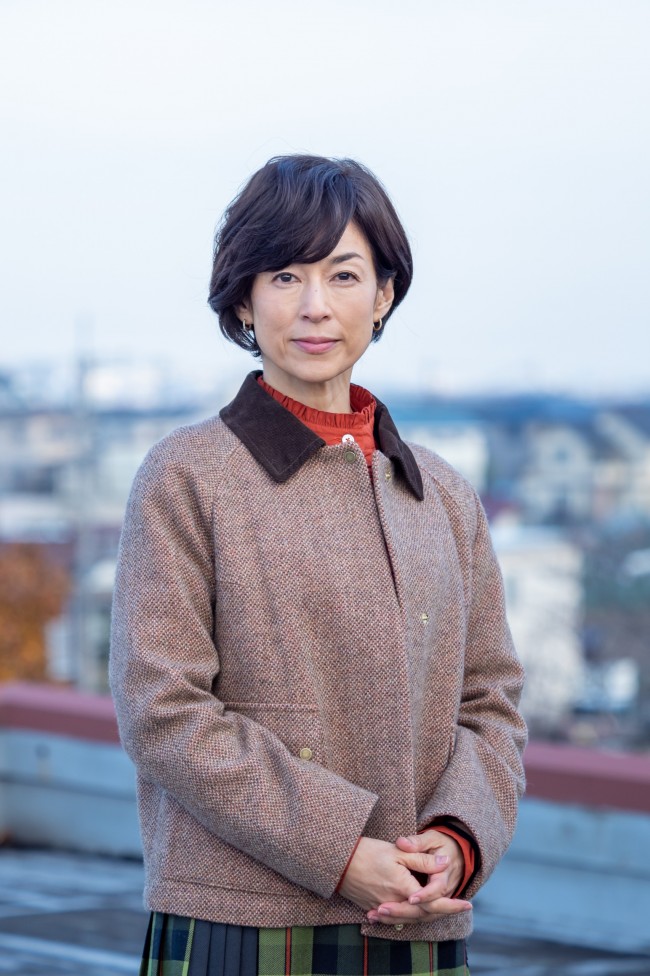 『連続ドラマW インフルエンス』小説家 ・ 及川トモミ役を務める鈴木保奈美