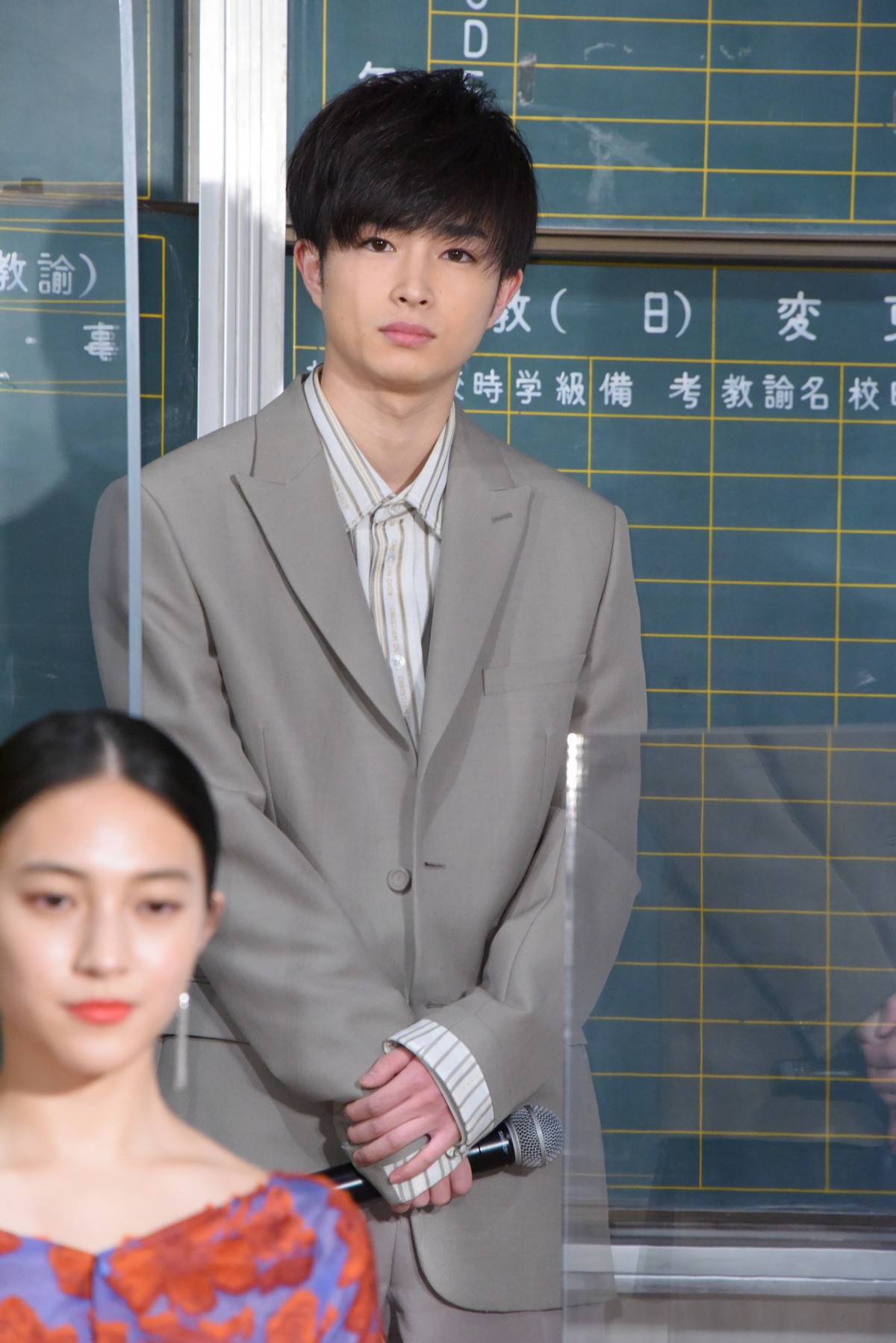 鈴鹿央士、意外なバイト経験告白「自転車をこいで届けるやつ」