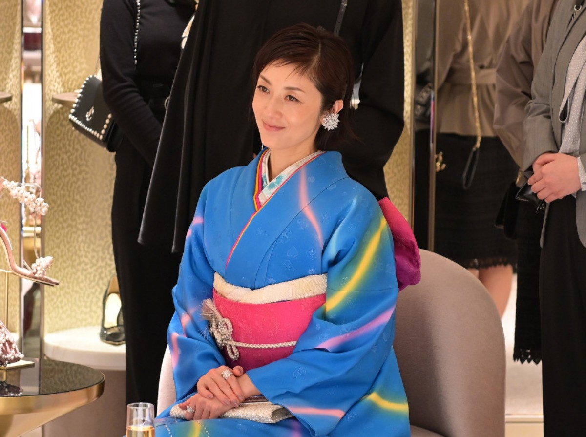 高岡早紀、ドラマ『オー!マイ・ボス!恋は別冊で』第4話場面写真