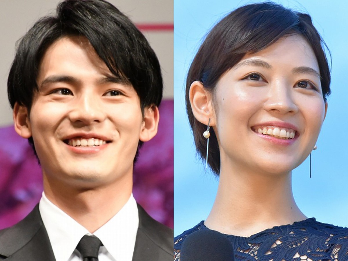 (左から)岡田健史、吉谷彩子