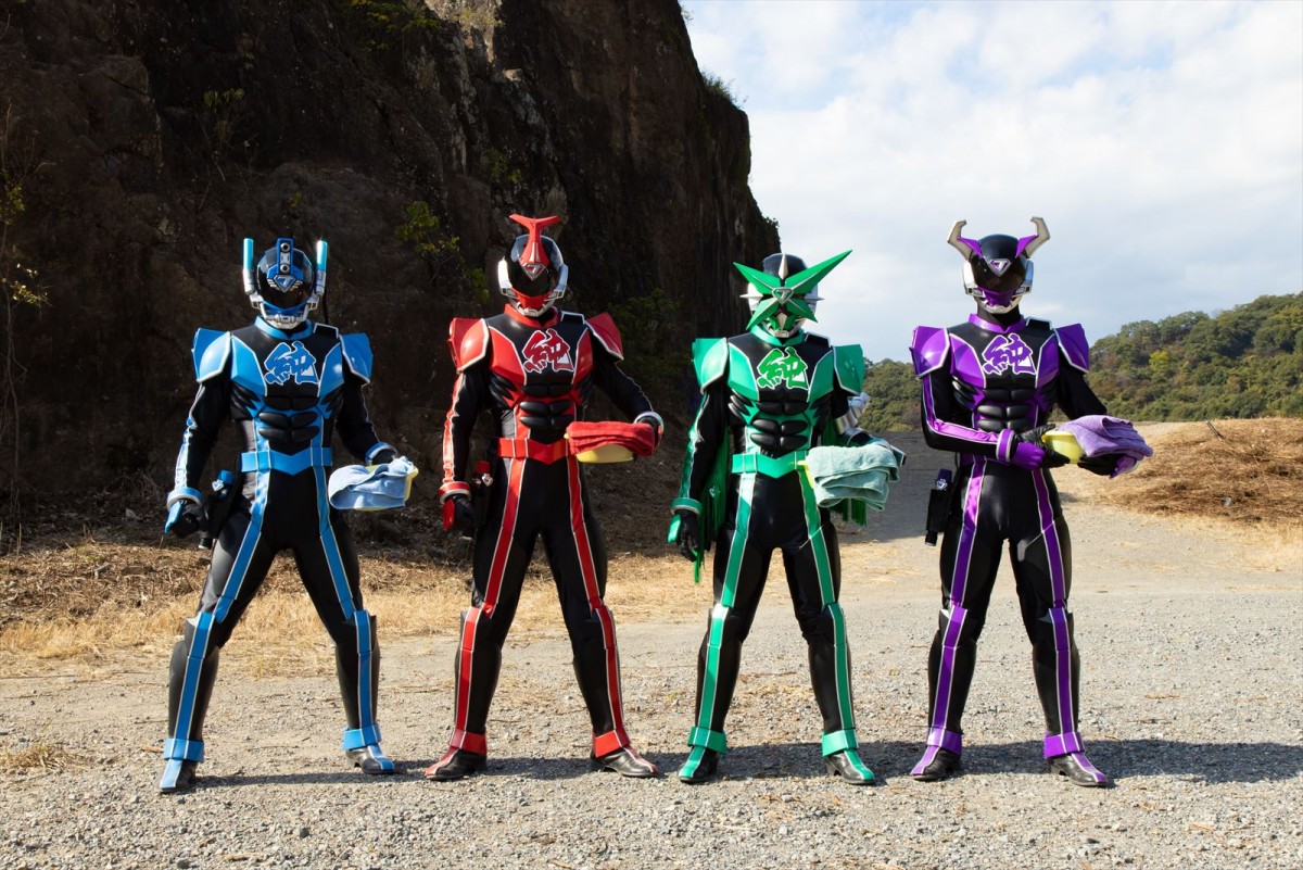 純烈、再び戦隊ヒーローに　『スーパー戦闘　純烈ジャー』で銀幕デビュー