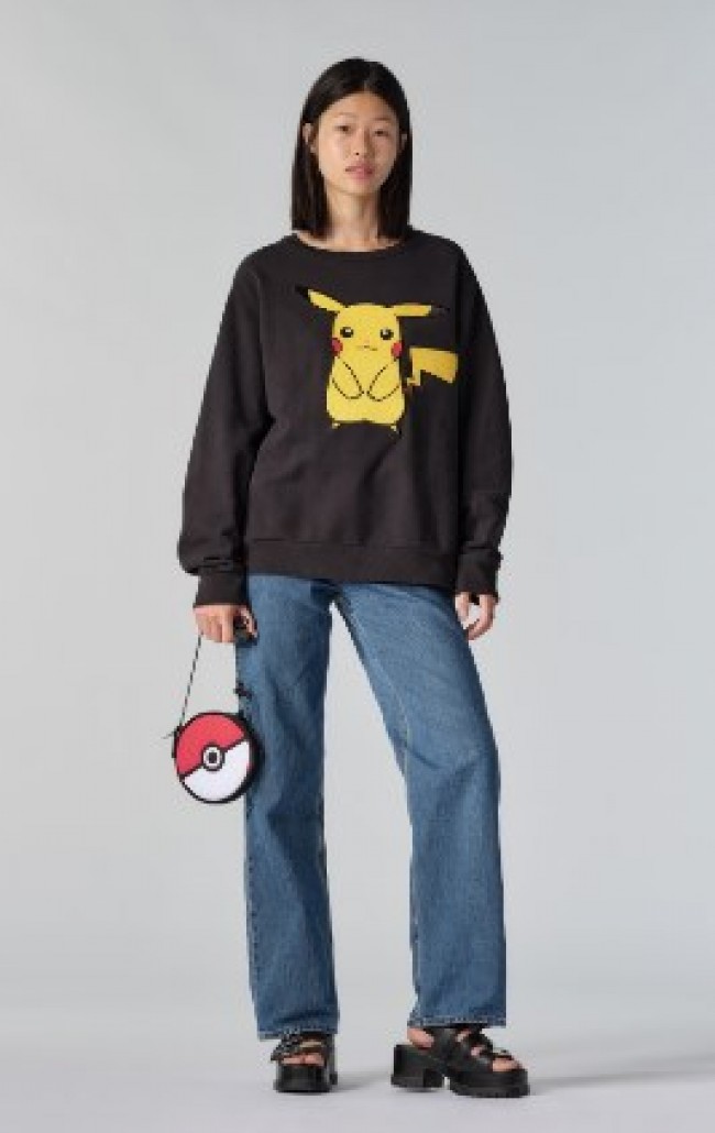 写真）『ポケモン』と「LEVI