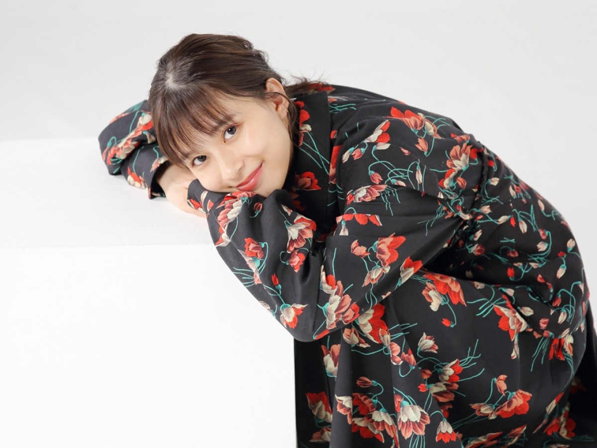 芳根京子、“ほぼすっぴん”で挑む難役「声帯や見た目など使えるものはすべて使いたい」