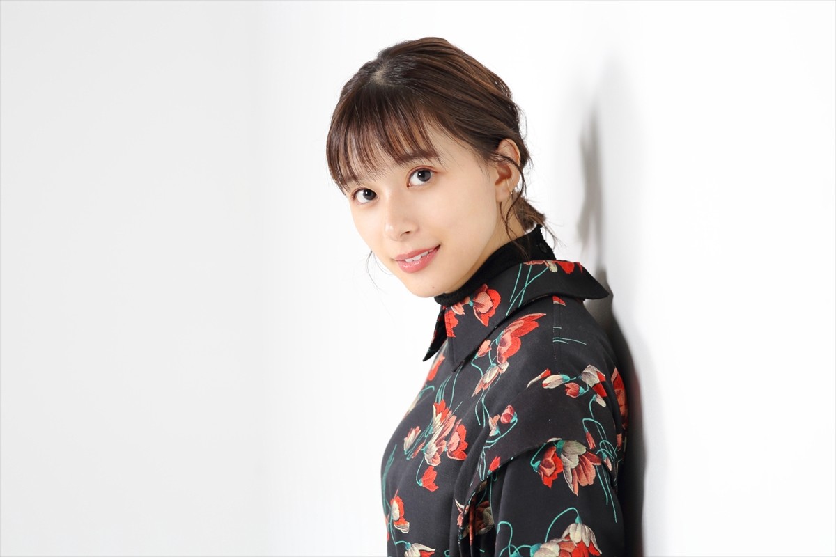 芳根京子、“ほぼすっぴん”で挑む難役「声帯や見た目など使えるものはすべて使いたい」