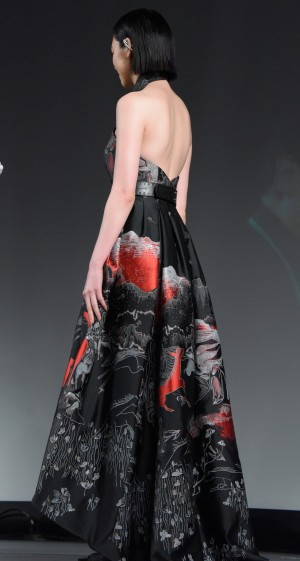 「WEIBO Account Festival in Tokyo 2020」に登場した三吉彩花