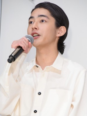 映画『樹海村』初日舞台あいさつに登場した倉悠貴