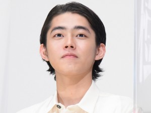 映画『樹海村』初日舞台あいさつに登場した倉悠貴