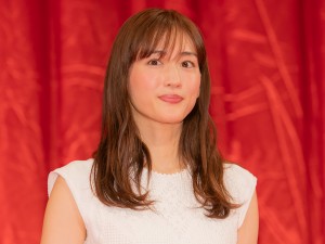 劇場版『奥様は、取り扱い注意』取り扱い説明会に登場した綾瀬はるか