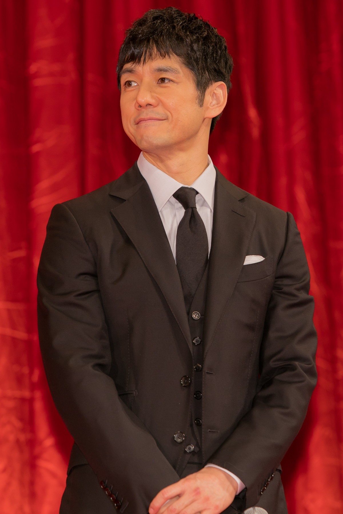 綾瀬はるか、西島秀俊は「甘いおやつをあげれば喜ぶ」　“取り扱い”ポイントを告白