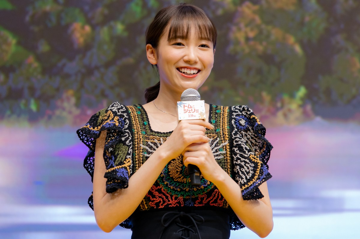 飯豊まりえ＆霜降り明星、映画『トムとジェリー』ゲスト声優に　応援団も結成