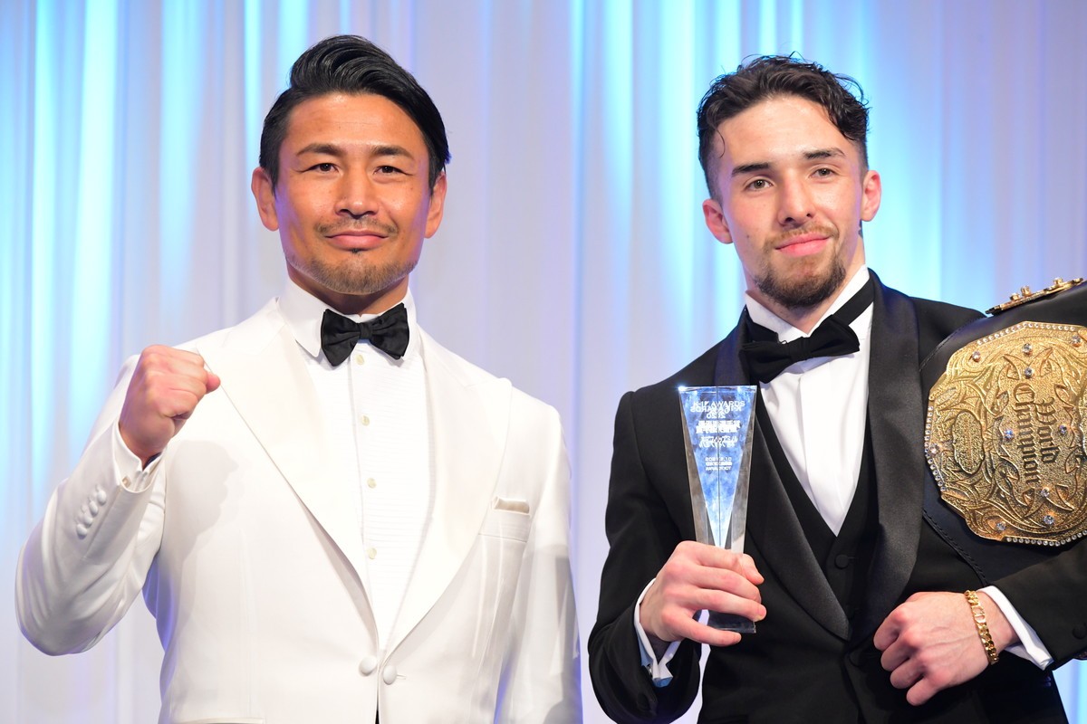 久松郁実、ピンクのドレス姿で「K‐1 AWARDS」MC担当　選手たちの正装に「素敵」