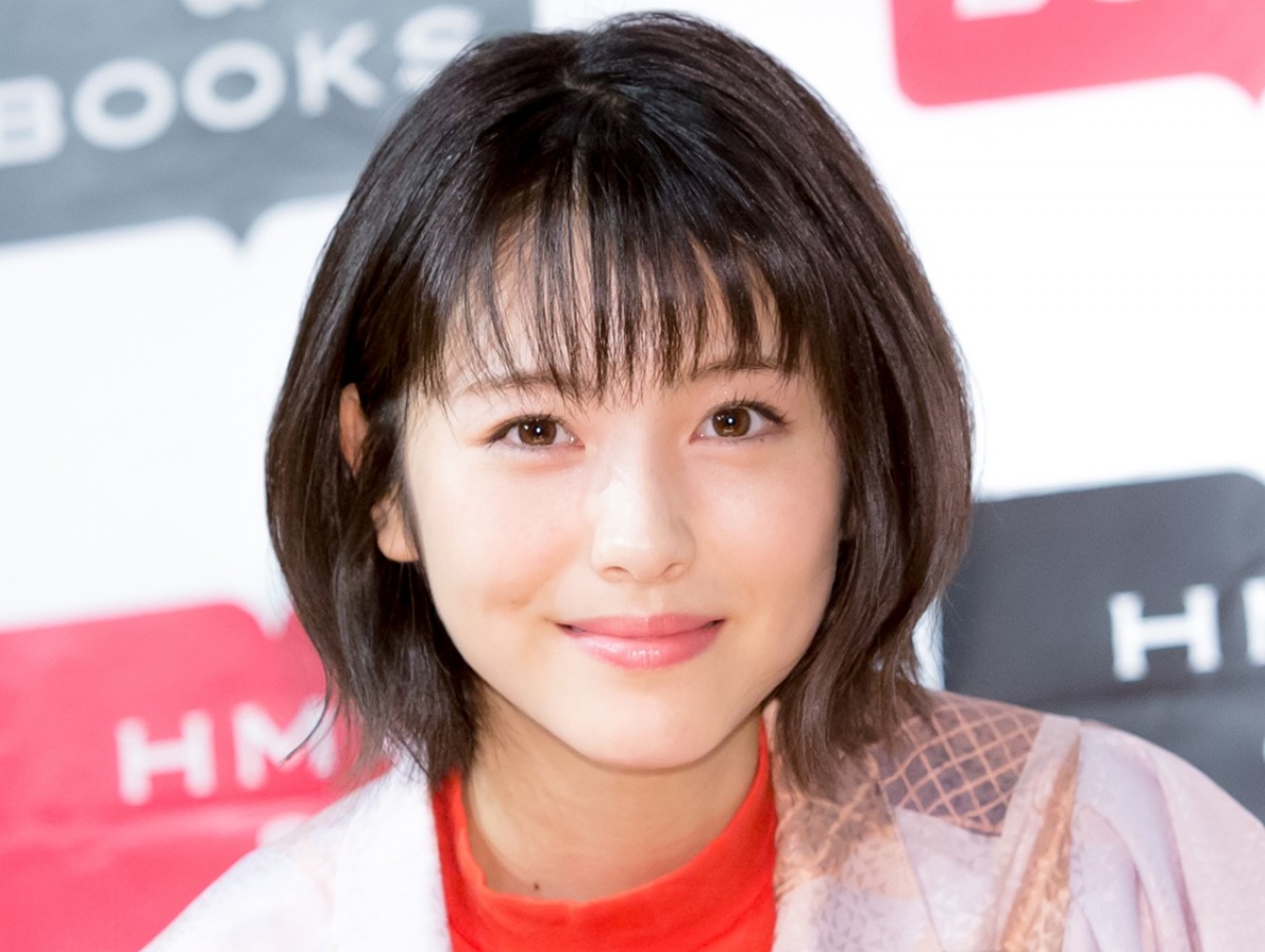 浜辺美波、“花粉症デビュー”を告白「いま魔法が使えたら花粉消します」