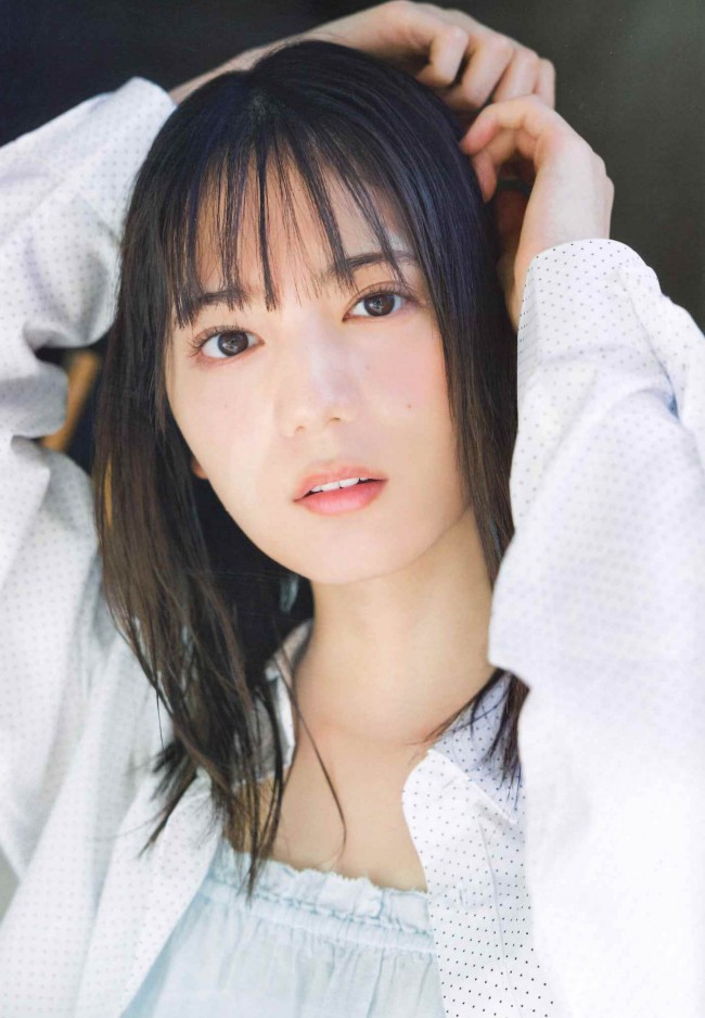 写真）日向坂46・小坂菜緒、“さよなら制服” 高校卒業直前の撮り