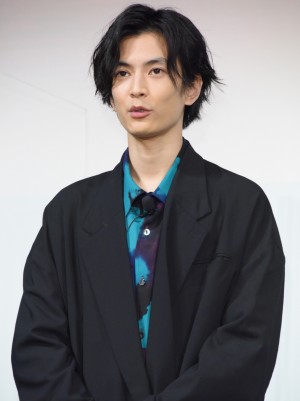 映画『ブレイブ ‐群青戦記‐』天下人に挑戦イベントに登場した渡邊圭祐