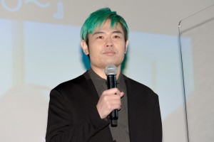 映画『半径1メートルの君～上を向いて歩こう～』完成記念会見に登場した品川庄司・品川祐