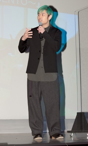 映画『半径1メートルの君～上を向いて歩こう～』完成記念会見に登場した品川庄司・品川祐