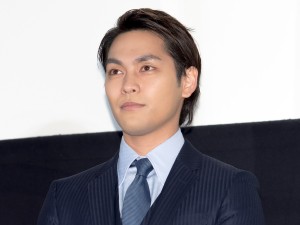 映画『ターコイズの空の下で』先行プレミアム上映 舞台あいさつに登場した柳楽優弥