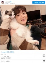 上野樹里、愛猫フランとの密着2ショット　※「上野樹里」インスタグラム