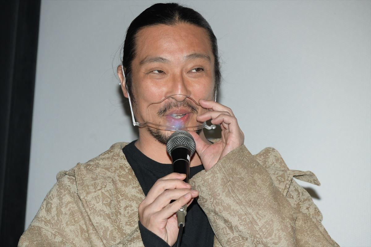 哀川翔、あわや水難事故の子どもを救助