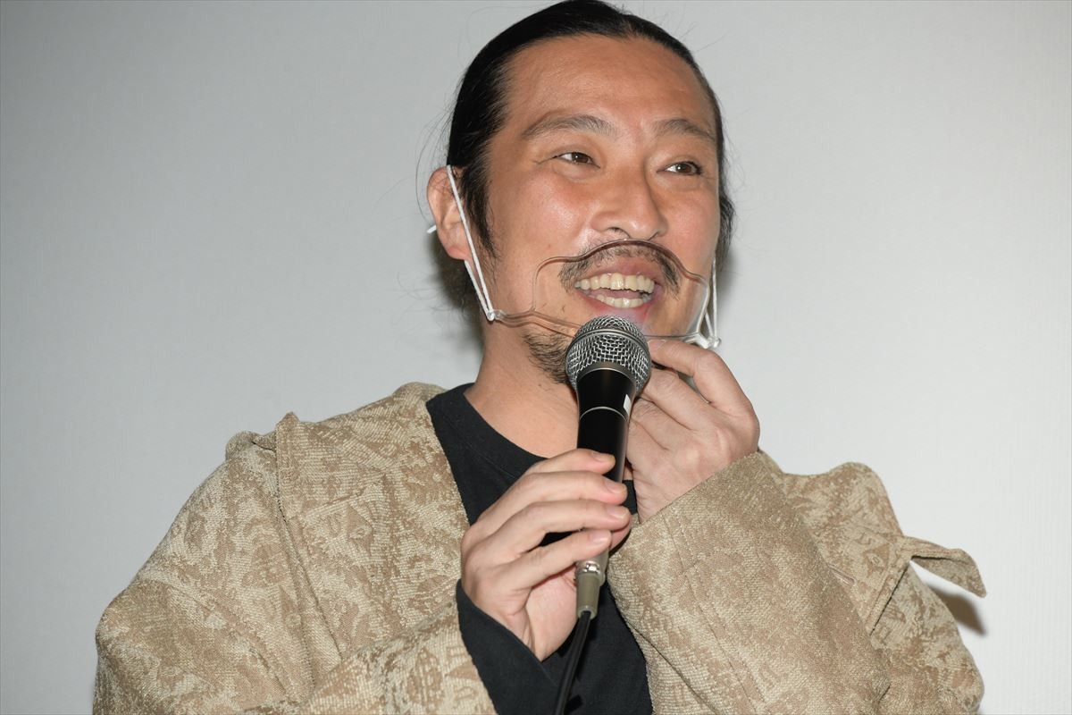 哀川翔、あわや水難事故の子どもを救助