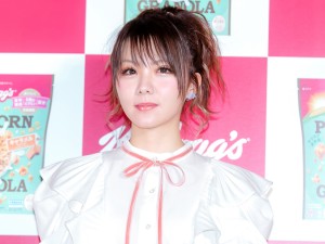 ケロッグ新製品「ポップコーン グラノラ」WEBCM発表会に登場した田中れいな