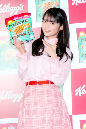 ケロッグ新製品「ポップコーン グラノラ」WEBCM発表会に登場した道重さゆみ