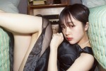 【写真】なえなの、初グラビアで大胆ドレスショット