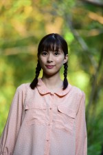 『バイプレイヤーズ～名脇役の森の100日間～』に出演する芳根京子