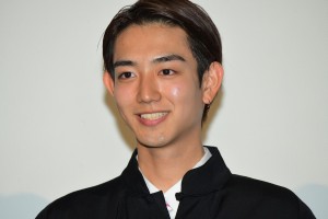 映画『NO CALL NO LIFE』完成披露舞台あいさつに登場した駒木根葵汰