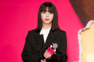 映画『騙し絵の牙』騙し合い開幕式に登場した池田エライザ