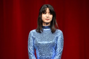 映画『モンスターハンター』ジャパンプレミアムトークショーに登場した山崎紘菜