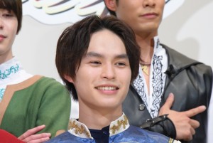 映画『騎士竜戦隊リュウソウジャー 特別編』公開記念舞台あいさつに登壇した兵頭功海