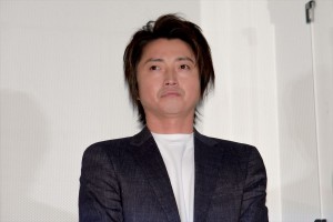 映画『太陽は動かない』公開記念舞台あいさつに登場した藤原竜也