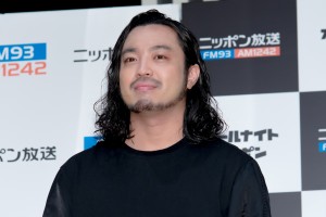 『オールナイトニッポン0（zero）』パーソナリティ発表記者会見に出席したCreepy Nuts・R‐指定